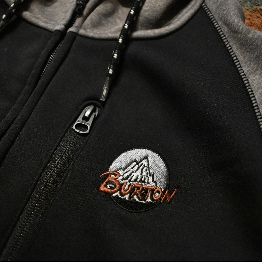 Medium Burton sip up hoodie